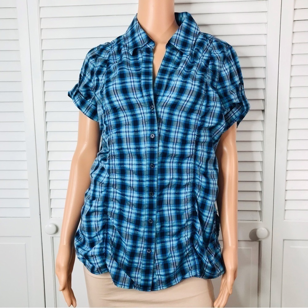 2/$50 EXPRESS Blue Plaid V-Neck Button Down Short Sleeve Shirt Size Large